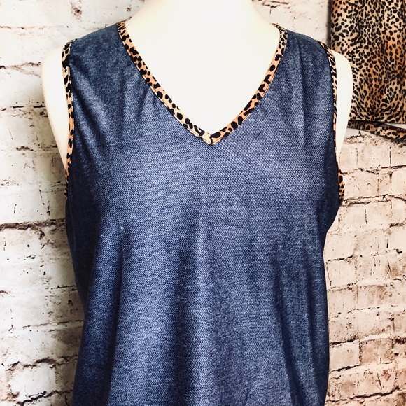 Tennis top and Skirt & shorts in Animal print - Picture 2 of 7